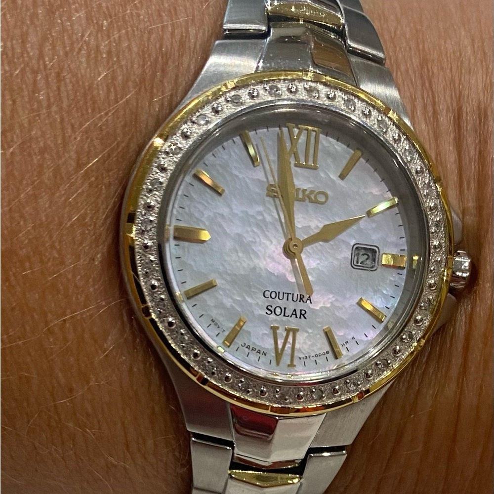 Seiko Women's COUTURA Quartz Stainless Steel Casual Watch
Solar powered. - Picture 2 of 6